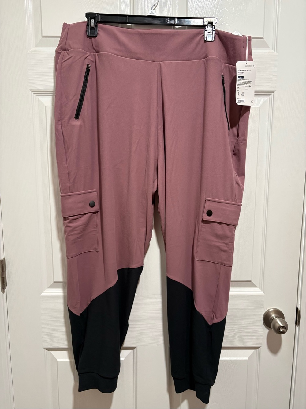 Phoenix Active Rose/Black Bergen Utility Jogger Size 2X NWT - Picture 2 of 14